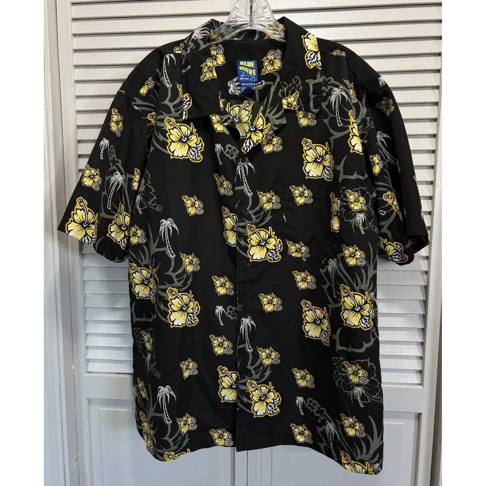 Blue Wave Hawaiian/Tropical Button Up Size L Short Sleeve Shirt Vaca‎ Beach